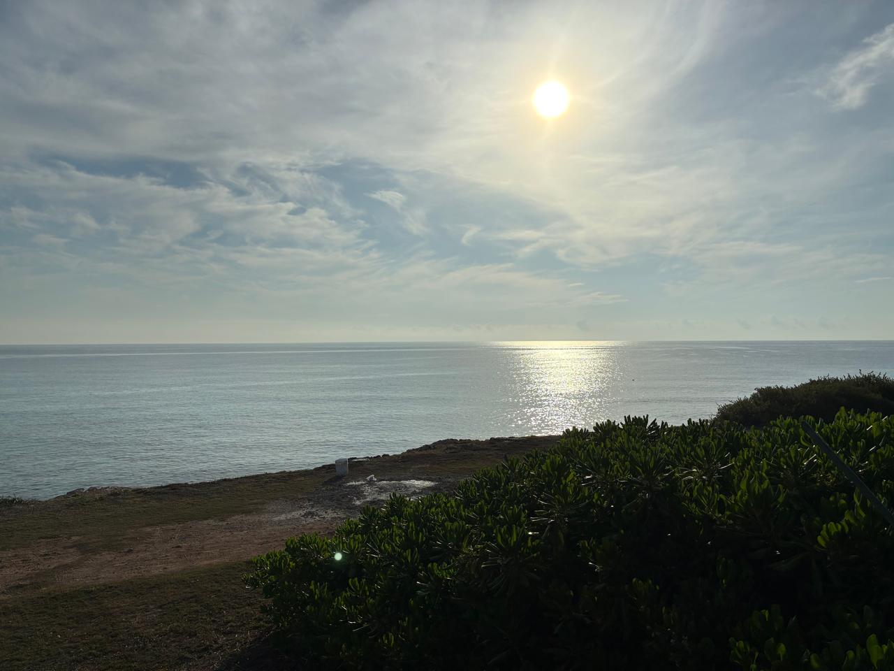 Sol sobre el mar Caribe